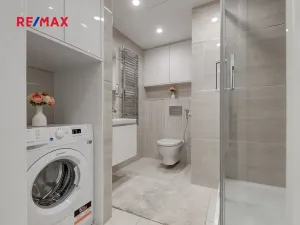 Pronájem bytu 2+kk, Praha - Žižkov, Olšanská, 71 m2