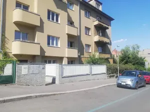 Pronájem bytu 1+kk, Praha - Smíchov, Fráni Šrámka, 46 m2