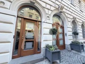 Pronájem kanceláře, Praha - Nové Město, Lazarská, 189 m2