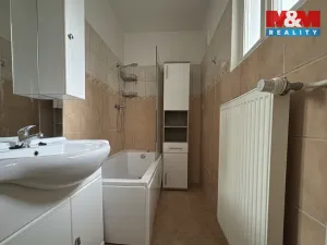 Pronájem bytu 2+1, Děčín - Děčín II-Nové Město, U Dvora, 66 m2