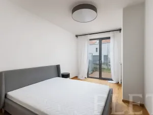 Pronájem bytu 2+kk, Praha - Radlice, Na Farkáně I, 52 m2