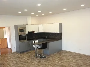 Pronájem rodinného domu, Brno, Banskobystrická, 74 m2