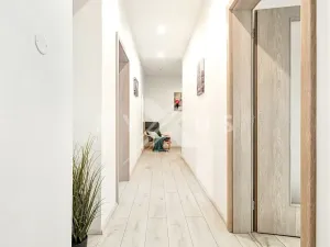 Prodej bytu 4+1, Praha - Holešovice, Bubenská, 100 m2