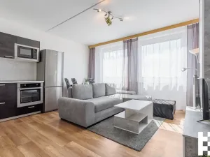 Pronájem bytu 2+kk, Praha - Černý Most, Bryksova, 42 m2