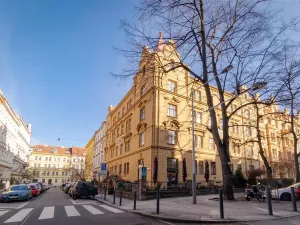 Pronájem bytu 2+1, Praha - Bubeneč, Čechova, 70 m2