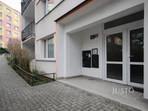 Pronájem bytu 1+1, Ústí nad Labem, Tolstého, 44 m2