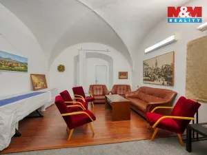 Pronájem obchodního prostoru, Žatec, náměstí Svobody, 80 m2