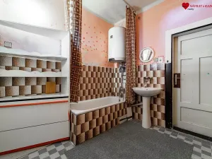 Prodej rodinného domu, Cholina, 333 m2