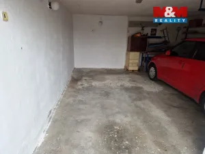 Pronájem garáže, Frýdek-Místek - Frýdek, Jiřího z Poděbrad, 13 m2