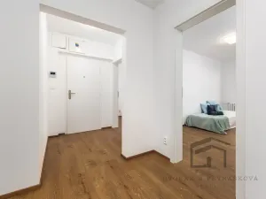 Pronájem bytu 4+kk, Praha - Modřany, Levského, 73 m2