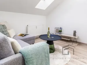 Pronájem bytu 2+kk, Praha - Libeň, Pod Labuťkou, 38 m2