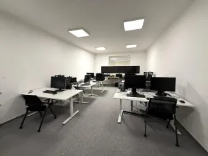 Pronájem kanceláře, Brno - Židenice, Kosmákova, 50 m2