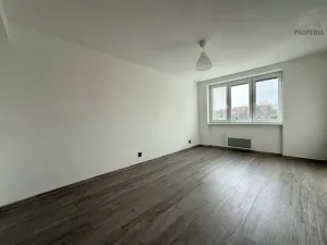 Pronájem bytu 2+1, Hrušovany u Brna, Komenského, 51 m2