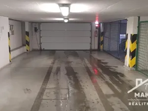 Prodej garážového stání, Praha - Modřany, Plovdivská, 14 m2