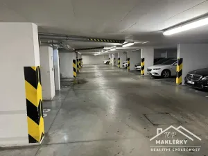 Prodej garážového stání, Praha - Modřany, Plovdivská, 14 m2