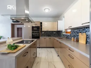 Prodej bytu 5+kk, Červené Pečky, Na Vyhlídce, 229 m2