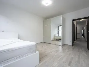 Prodej bytu 2+kk, Praha - Karlín, Za Karlínským přístavem, 76 m2