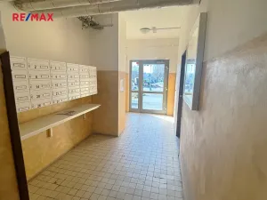 Pronájem bytu 1+kk, Praha - Chodov, Valentova, 29 m2