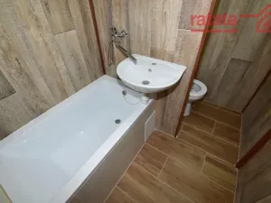 Pronájem bytu 1+1, Chomutov, Jirkovská, 35 m2