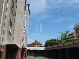 Pronájem garáže, Praha, 203 m2