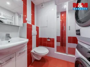 Prodej bytu 1+1, Karlovy Vary - Drahovice, Maďarská, 37 m2