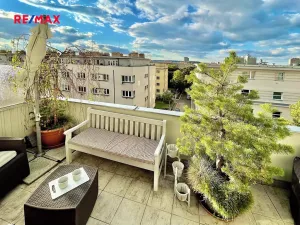 Pronájem bytu 2+kk, Praha - Nusle, U družstva Ideál, 32 m2