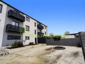 Pronájem bytu 1+kk, Břeclav, Lednická, 46 m2