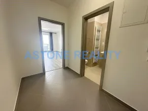 Pronájem bytu 1+kk, Praha - Letňany, Hlučkova, 34 m2