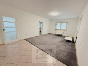 Pronájem atypického bytu, Praha - Stodůlky, Frimlova, 196 m2