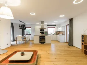 Prodej rodinného domu, Konojedy, 489 m2