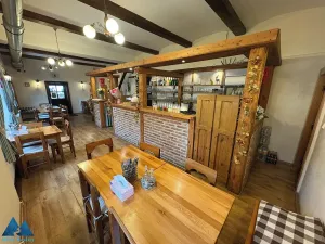Pronájem restaurace, Horní Maršov, Třída Josefa II., 320 m2