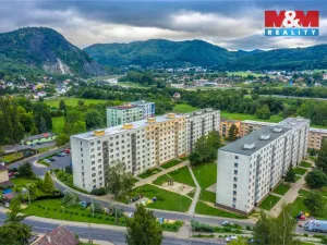 Prodej bytu 3+1, Ústí nad Labem - Mojžíř, Jindřicha Plachty, 78 m2