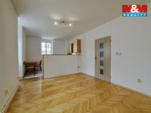 Pronájem bytu 1+kk, Cheb, Růžová, 27 m2