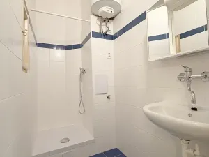 Pronájem bytu 1+kk, Praha - Vršovice, Přípotoční, 27 m2