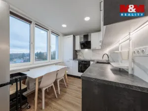 Prodej bytu 2+1, Sokolov, Mánesova, 64 m2