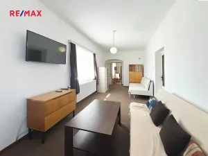 Prodej rodinného domu, Chrást, 280 m2