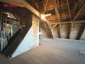 Prodej rodinného domu, Chrást, 280 m2