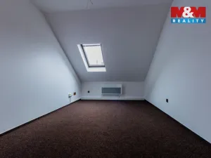 Pronájem kanceláře, Jeseník, nám. Svobody, 120 m2