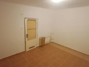 Pronájem bytu 3+1, Domažlice, náměstí Míru, 78 m2