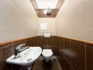 Prodej bytu 2+1, Praha - Dolní Počernice, Národních hrdinů, 75 m2