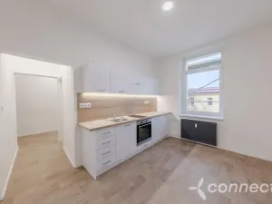 Prodej bytu 2+kk, Přerov, Husova, 43 m2