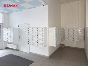 Pronájem bytu 1+kk, Praha - Stodůlky, Petržílkova, 42 m2