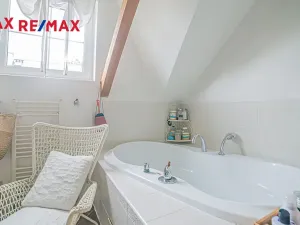 Prodej rodinného domu, Skorkov, 227 m2