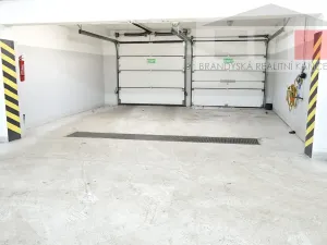 Prodej garáže, Praha - Vysočany, Bassova, 15 m2