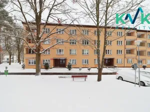 Pronájem bytu 3+1, Karlovy Vary, Hlávkova, 67 m2