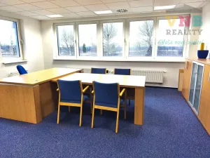 Pronájem kanceláře, Uničov, Litovelská, 1500 m2
