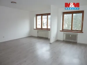 Pronájem bytu 1+1, Hronov, Husova, 64 m2