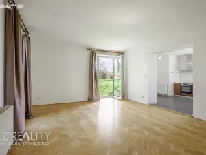 Prodej vily, Praha - Lipence, Na Bambouzku, 300 m2