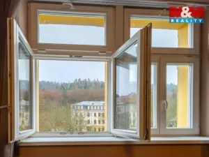 Pronájem bytu 2+kk, Karlovy Vary, Moskevská, 49 m2