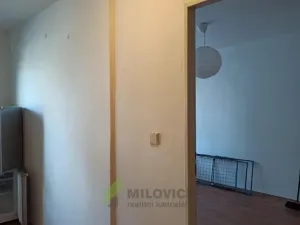 Pronájem bytu 1+1, Milovice, Spojovací, 30 m2